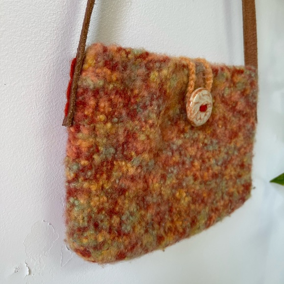 Vintage 70’s wool shoulder bag - Picture 4 of 8